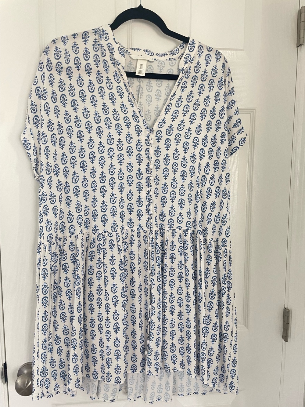 H&M White Dress with Paisley Viscose Blue Print Dress size medium - Picture 6 of 10
